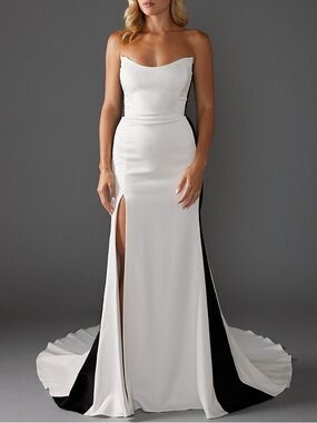 Louvienne ‘Blaine’ Gown